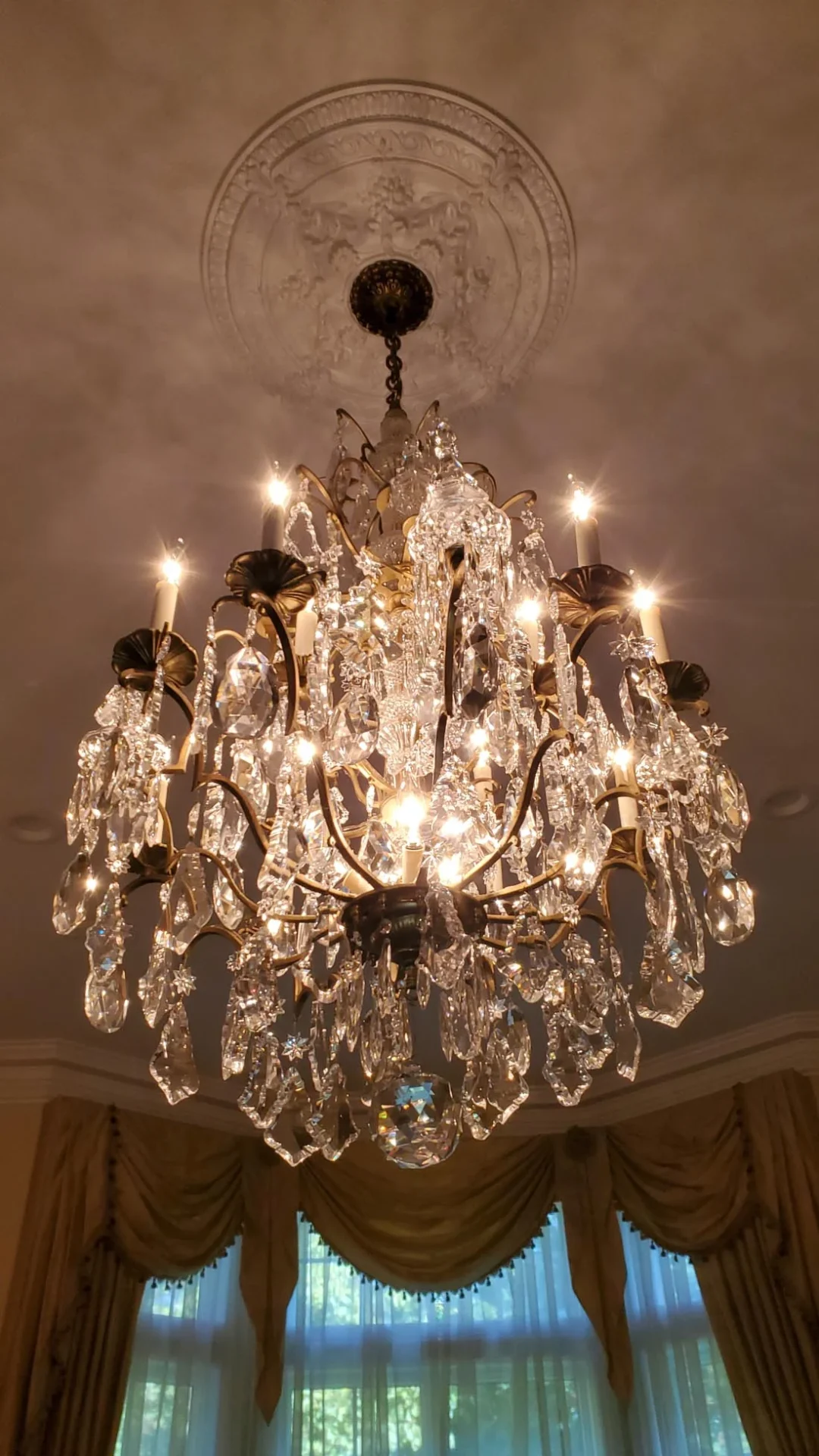 lbeautiful lighted fixture restored