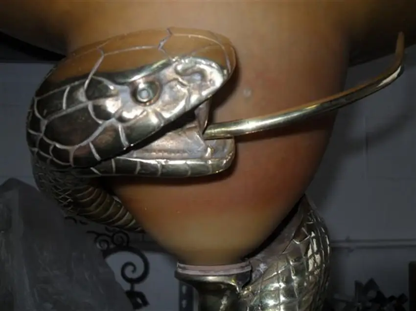 snake on lamp before polishing