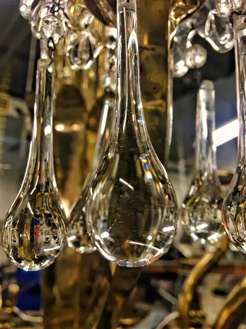 chandelier glass